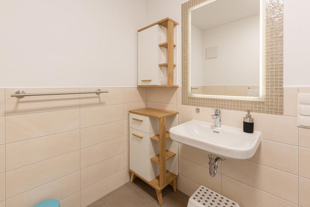 Ferienwohnung Vergissmeinnicht Sellin  Bagian luar foto
